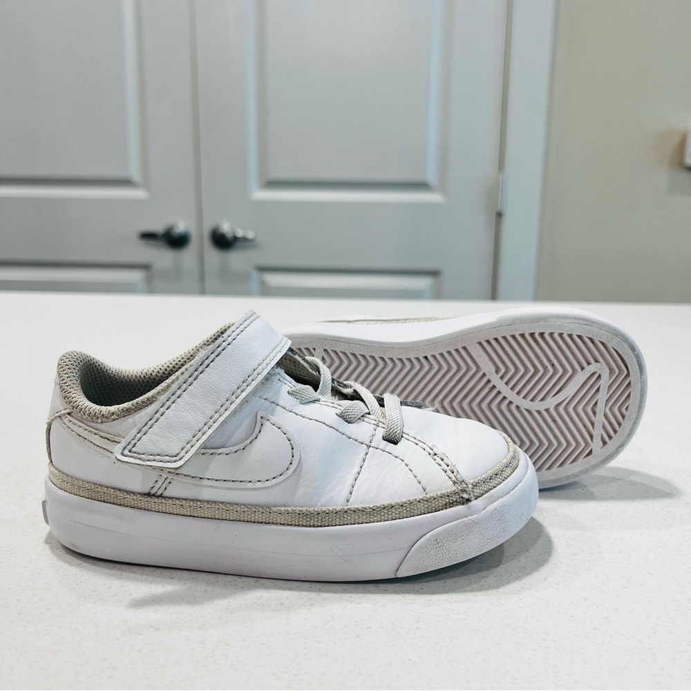 Toddler Nike Court Legacy’s